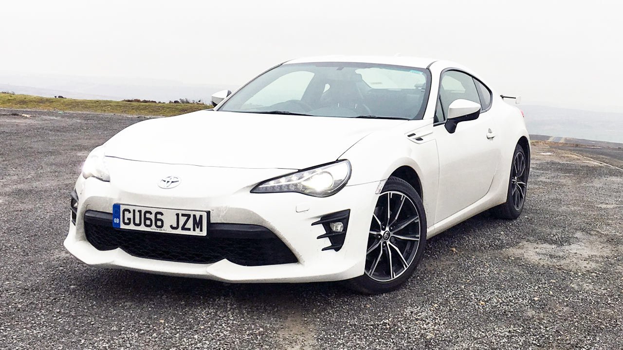 视频】2017款丰田GT86 采用真皮方向盘设计_行业视频_新闻中心_易车