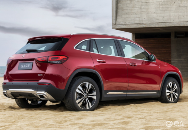 奔驰gla200男人开适合吗_全新梅赛德斯-奔驰GLA 200评测_奔驰GLA 200外观内饰详解