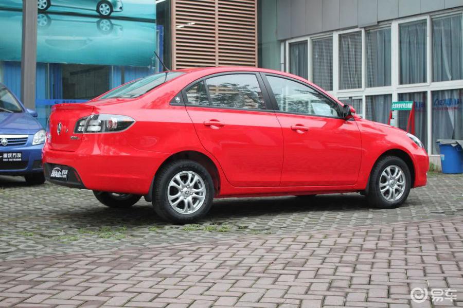 长安汽车悦翔整体外观