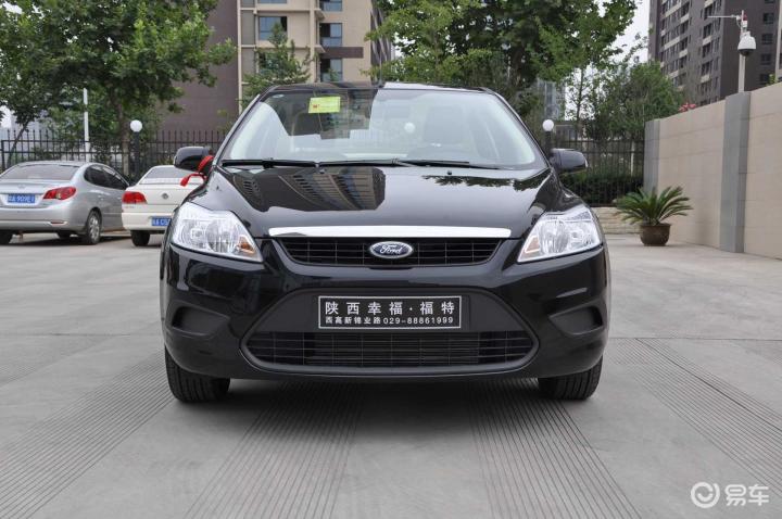 三厢外观-银沙黑】