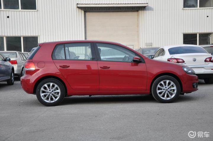 高尔夫+1.4t+自动舒适型高尔夫外观-艾玛红