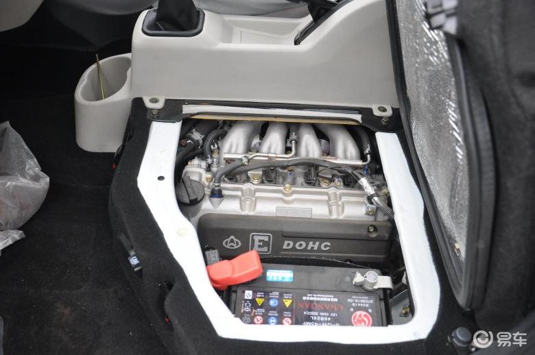 长安之星2013款1.2L 手动 基本型 7座发动机汽