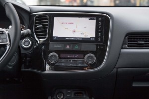 欧蓝德中控台正面