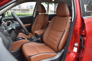 奇骏驾驶员座椅