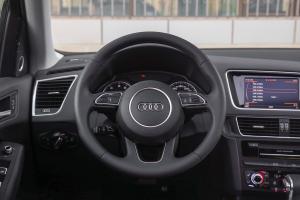 奥迪Q5方向盘