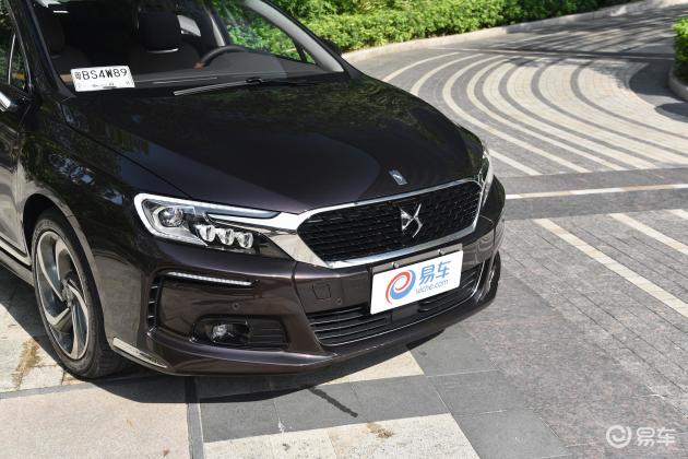 外观 前格栅侧俯拍