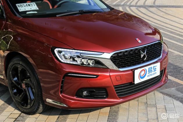 外观 前格栅侧俯拍