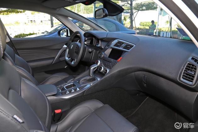 内饰 内饰全景副驾驶员方向