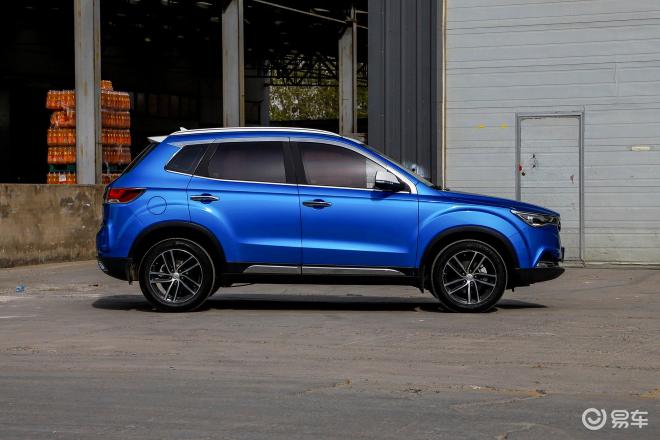 瑞典对瑞士角球