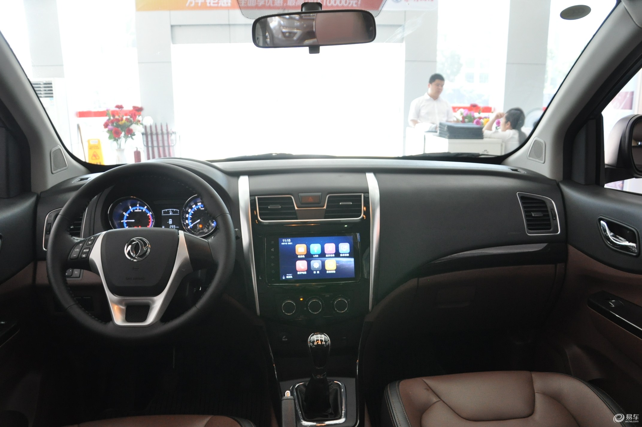 东风风行sx6到店实拍经济实用7座suv