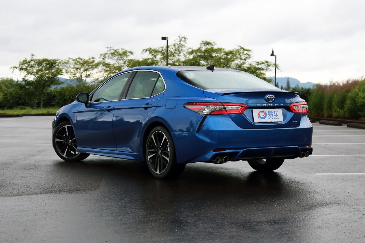 凯美瑞运动版2.0