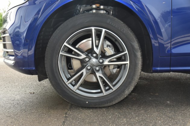 奥迪q5l 2020款 45 tfsi 尊享时尚型 轮胎