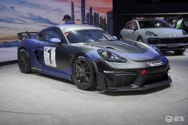 2021广州车展:专业赛道驾控 保时捷718 gt4 rs clubsport图解