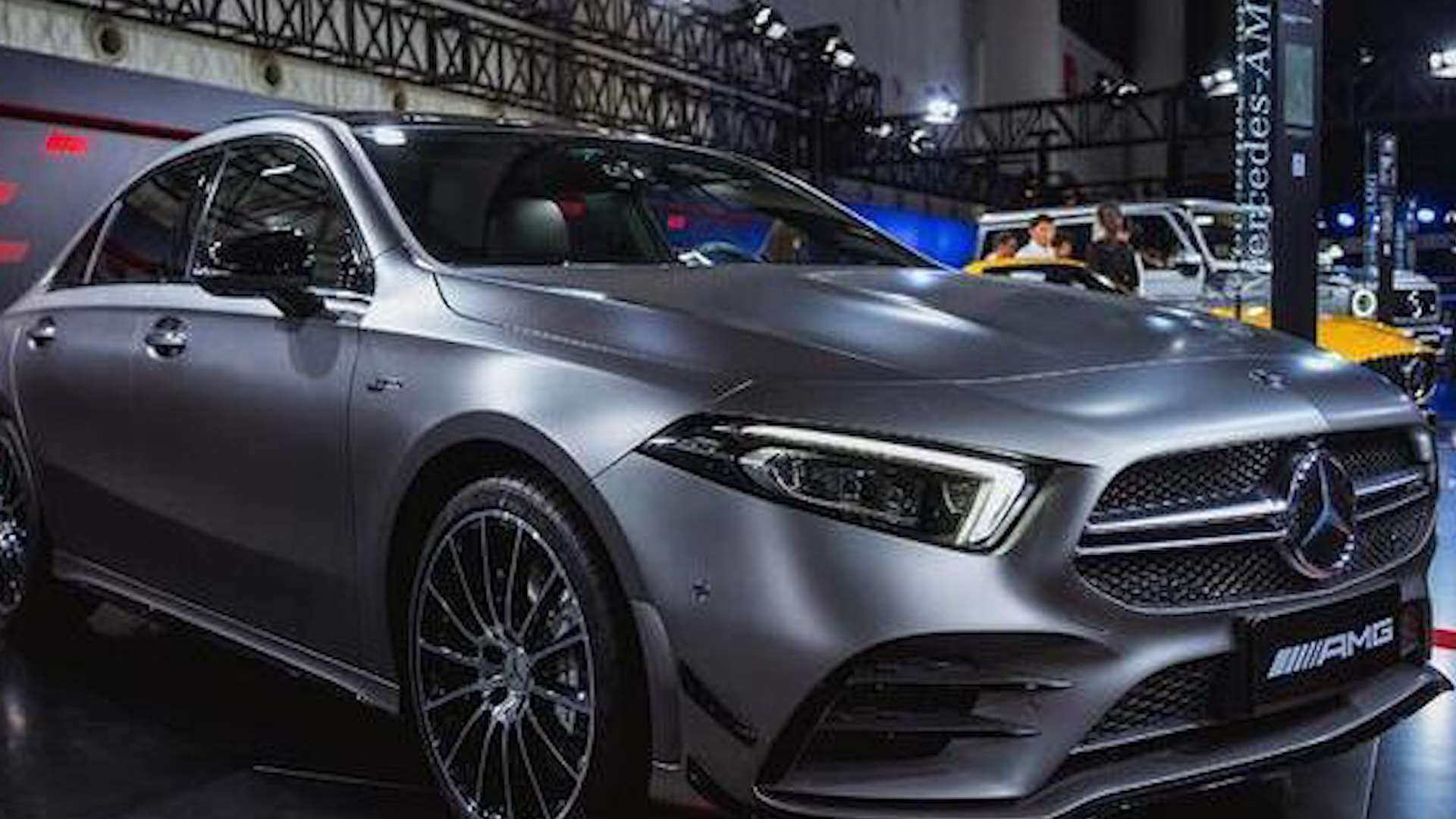 新款奔驰amg a35 l正式上市 售价39.98万元