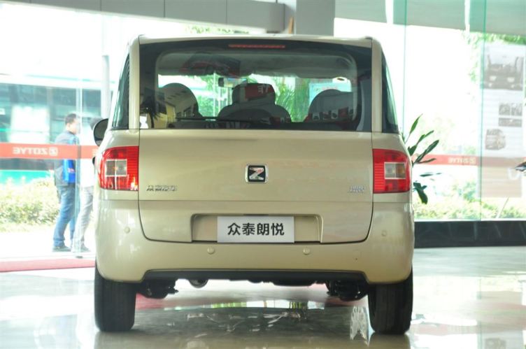 汽车图片 众泰 m300 2010款 1.6l 汽油 基本型 6座