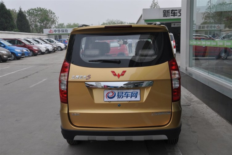 五菱宏光s 2013款 1.5l s 手动 舒适型