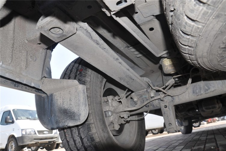 新世代全顺 2016款 柴油 15座长轴 豪华型 中顶(国4)