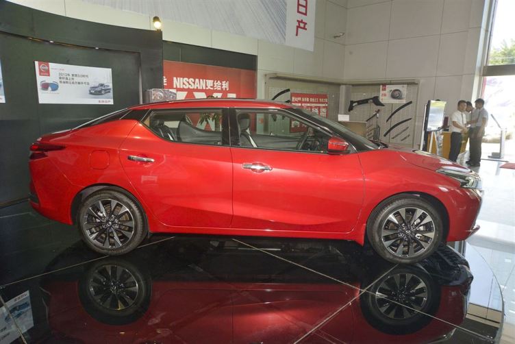 蓝鸟 2016款 1.6l cvt 智酷版