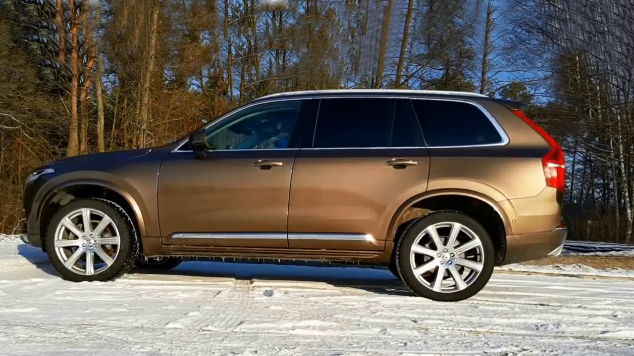 新一代沃尔沃xc90雪地漂移秀性能