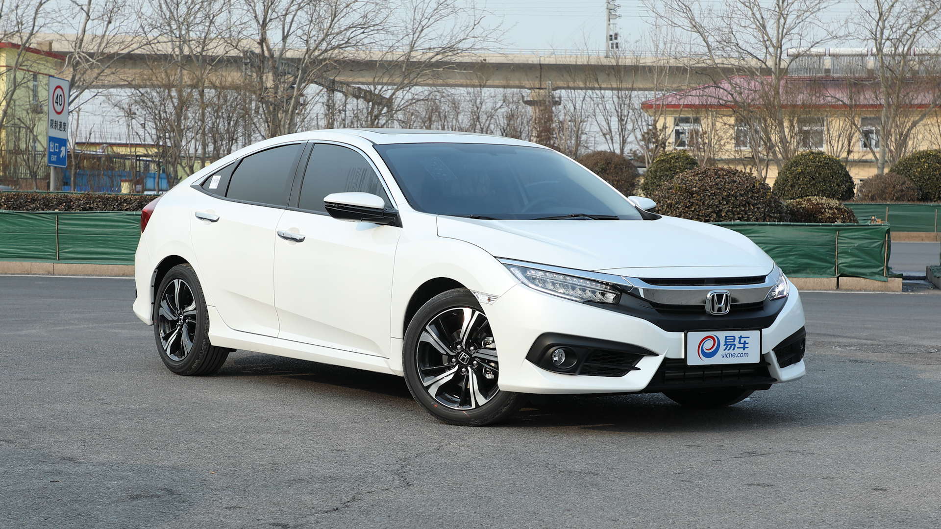 2016款本田思域220turbocvt尊贵版