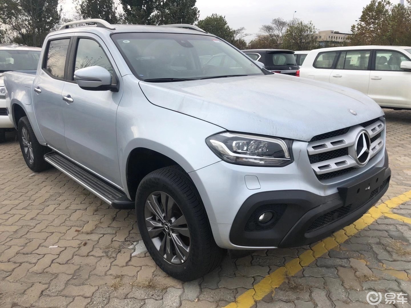 19款奔驰x250d国五车型天津港现车包牌包税