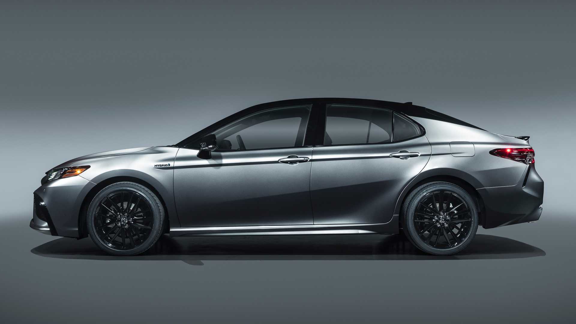 技术迭代功能升级2021款凯美瑞xse混动版官图发布