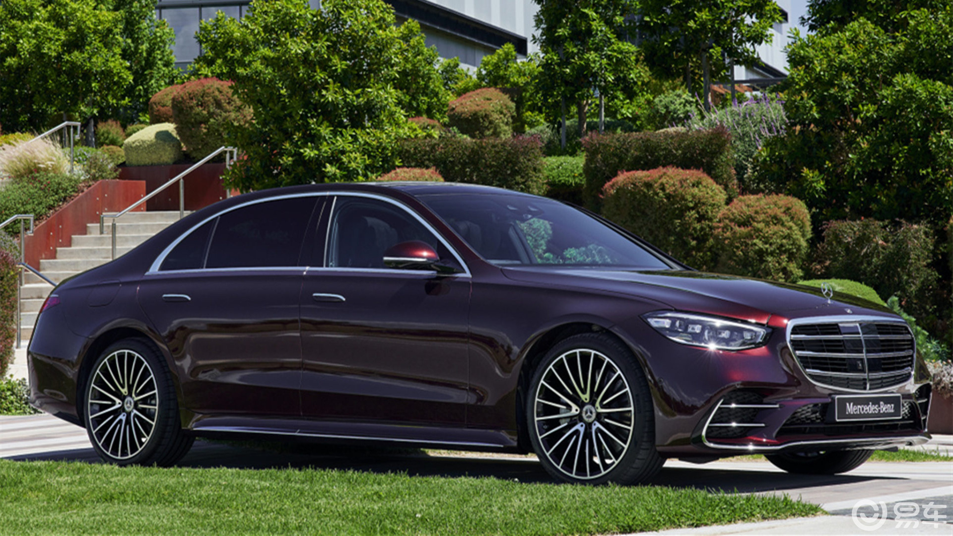 造型越来越年轻,奔驰s级值得购买吗?