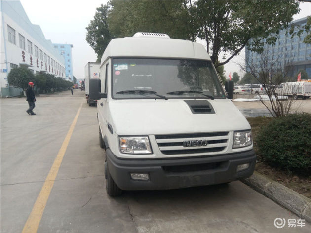 什么是商品粘连面包冷藏车配置-依维柯冷藏车厢体内部实拍图片视频-上海聚慕医疗器械有限公司