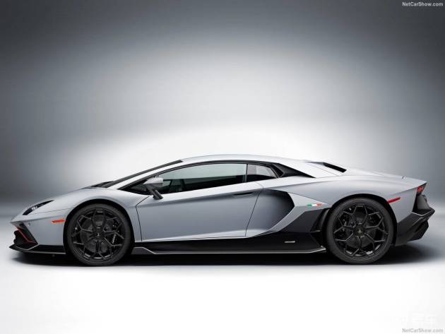 aventador车身_前脸_扰流板