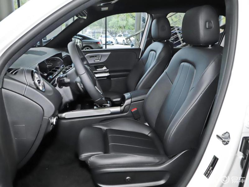 奔驰汽车车门侧面灯 c8f54bedf3db4b38a41dd540575df1ef.jpeg