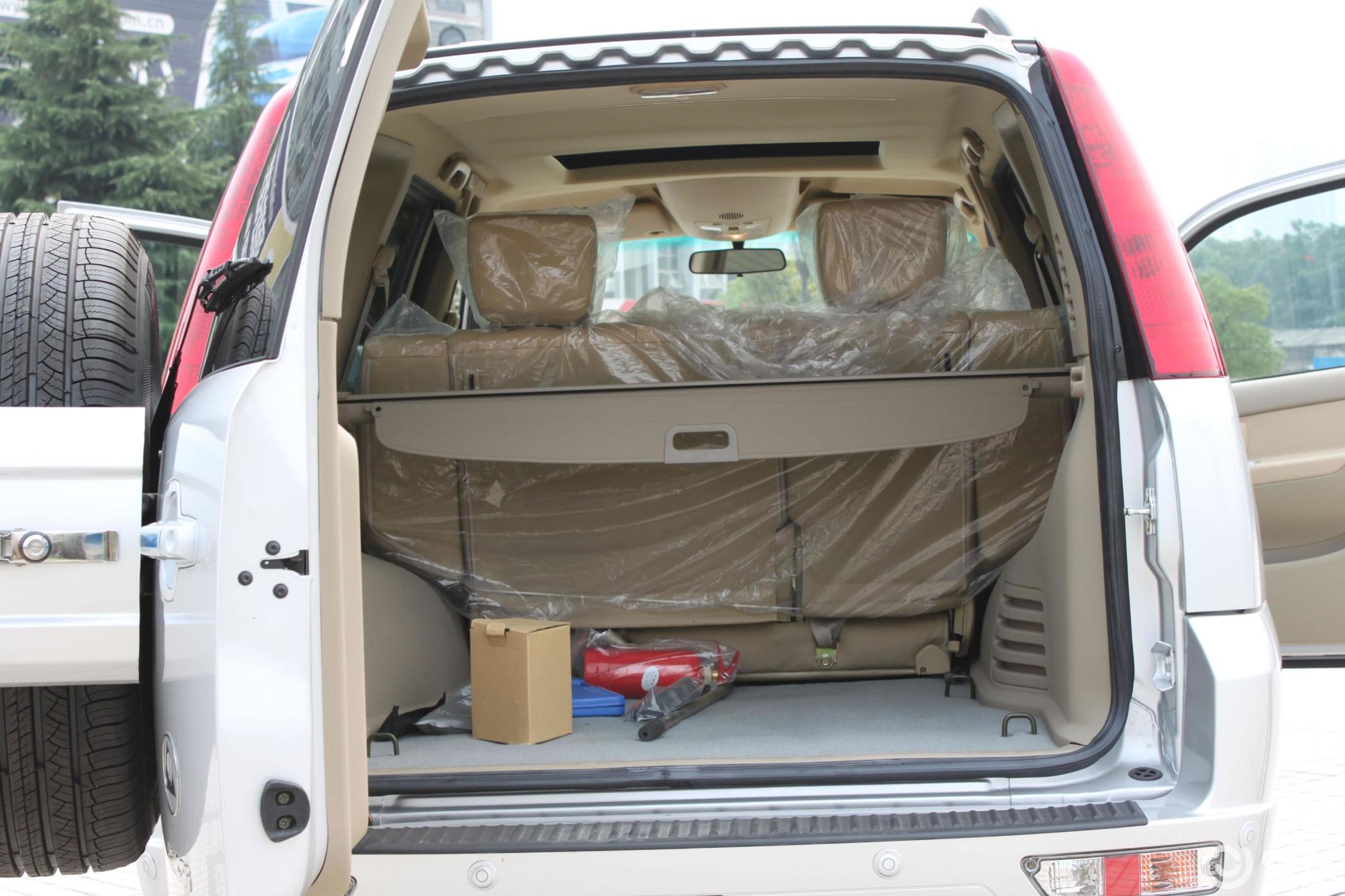 【猎豹cs62008款cfa6501a 豪华型行李箱空间汽车图片-汽车图片大全】