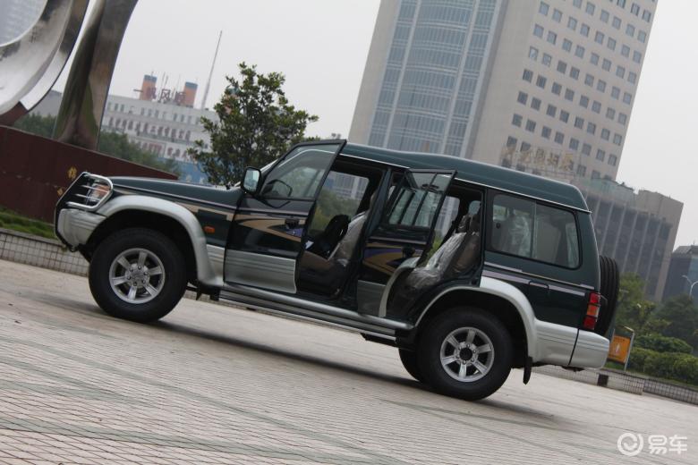 汽车图片 长丰 猎豹 奇兵 全部车款 2009款 2.2手动四驱 2.