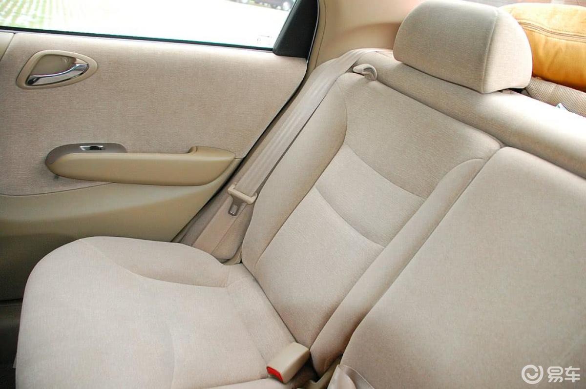 【思迪2007款1.5l手动舒适版前排空间汽车图片-汽车图片大全】-易车网