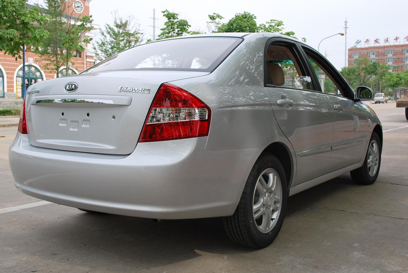 赛拉图1.6l gl m/t外观