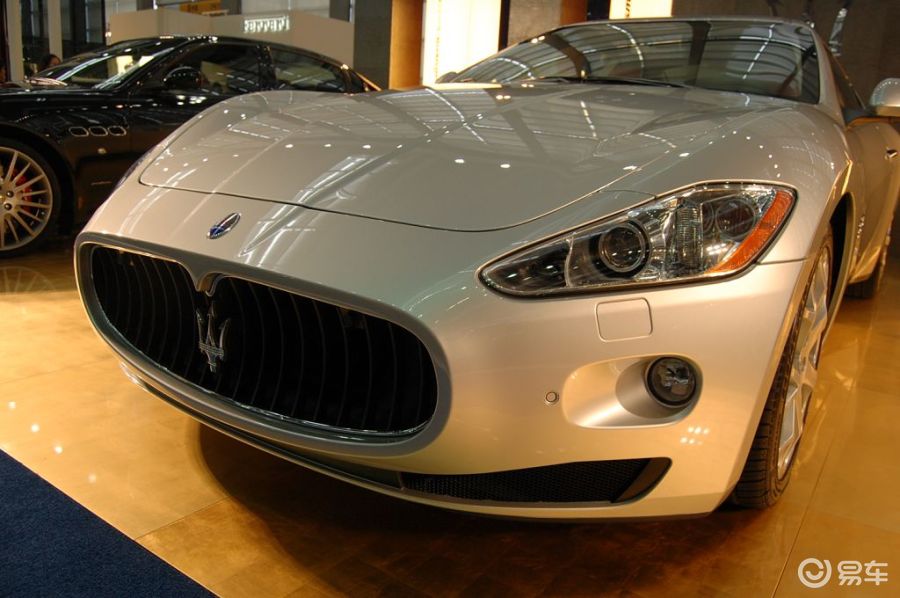 【玛莎拉蒂coupe2003款coupe双门跑车汽车图片-汽车图片大全】-易车网