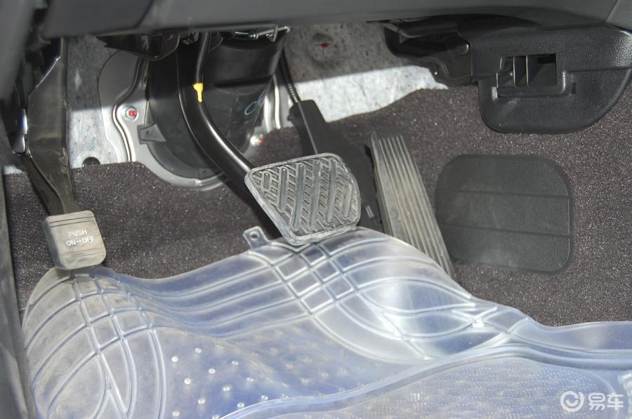 【英菲尼迪g2009款37 sedan驻车制动踏板 汽车图片-汽车图片大全】