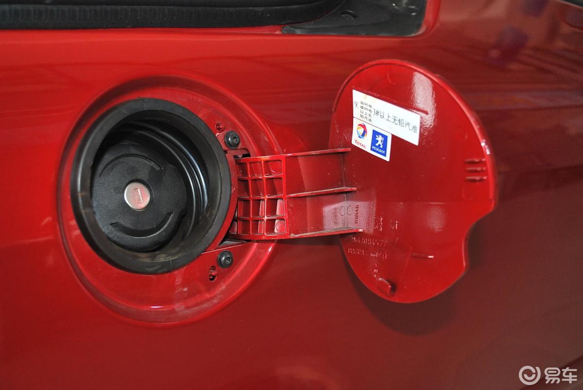 【标致307(进口)2004款2.0油箱盖汽车图片-汽车图片大全】-易车