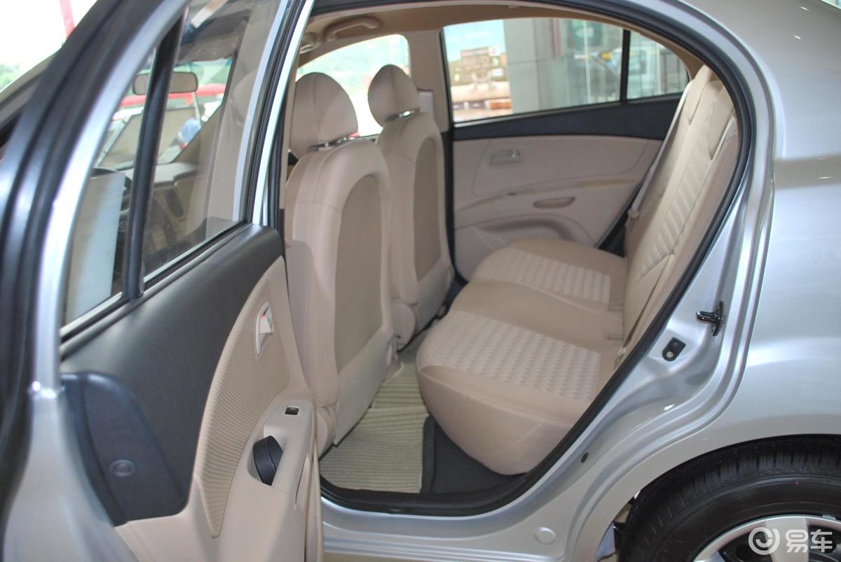 【锐欧2007款1.4 gl m/t空间汽车图片-汽车图片大全】-易车