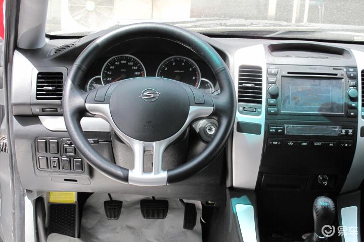 2005款 双环sceo hbj6472y 2.4l 汽油四驱 豪华