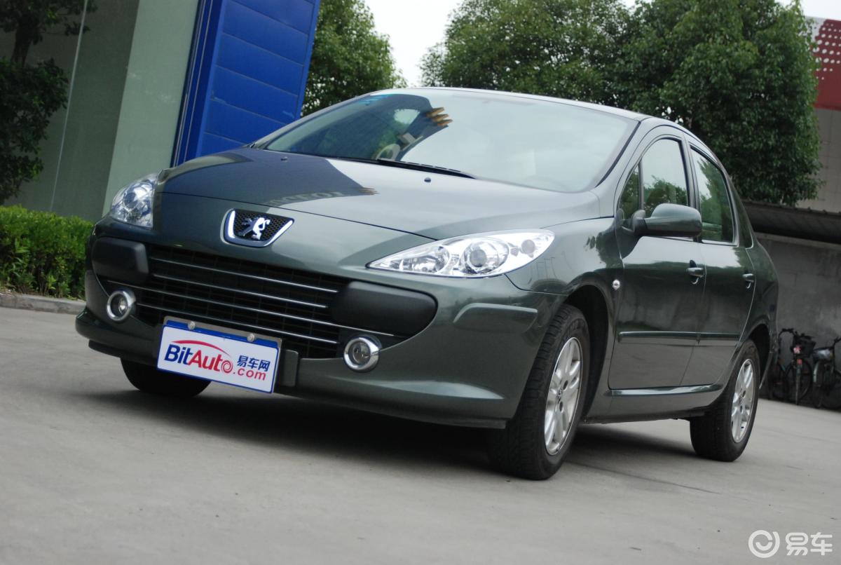 【标致3072010款三厢 1.