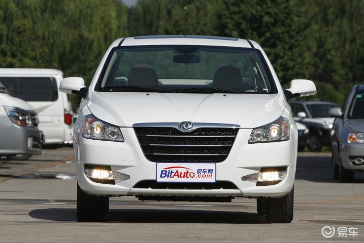 风神s30三厢 navi型东风风神s30外观及细节