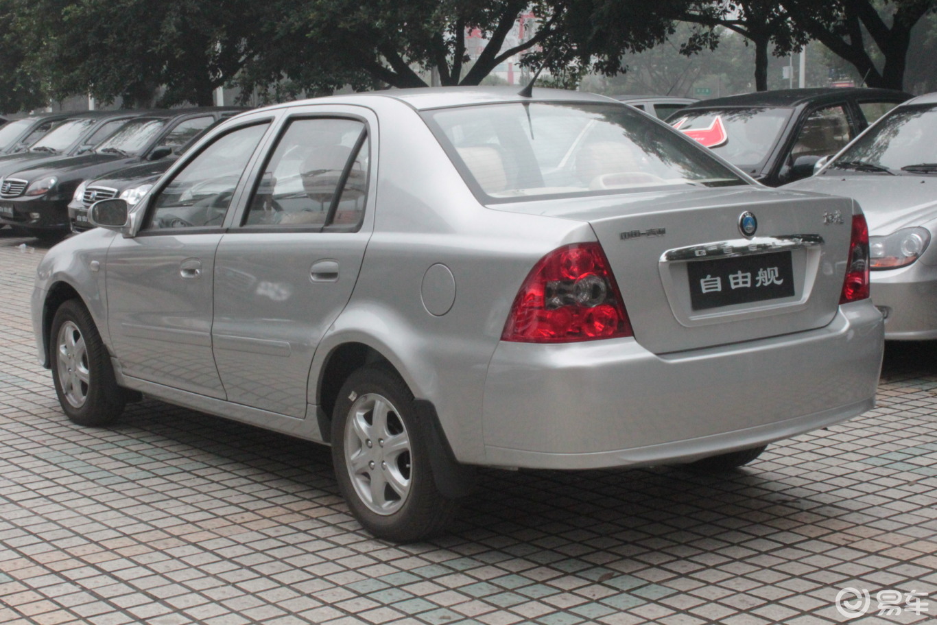 自由舰静止外观及细节