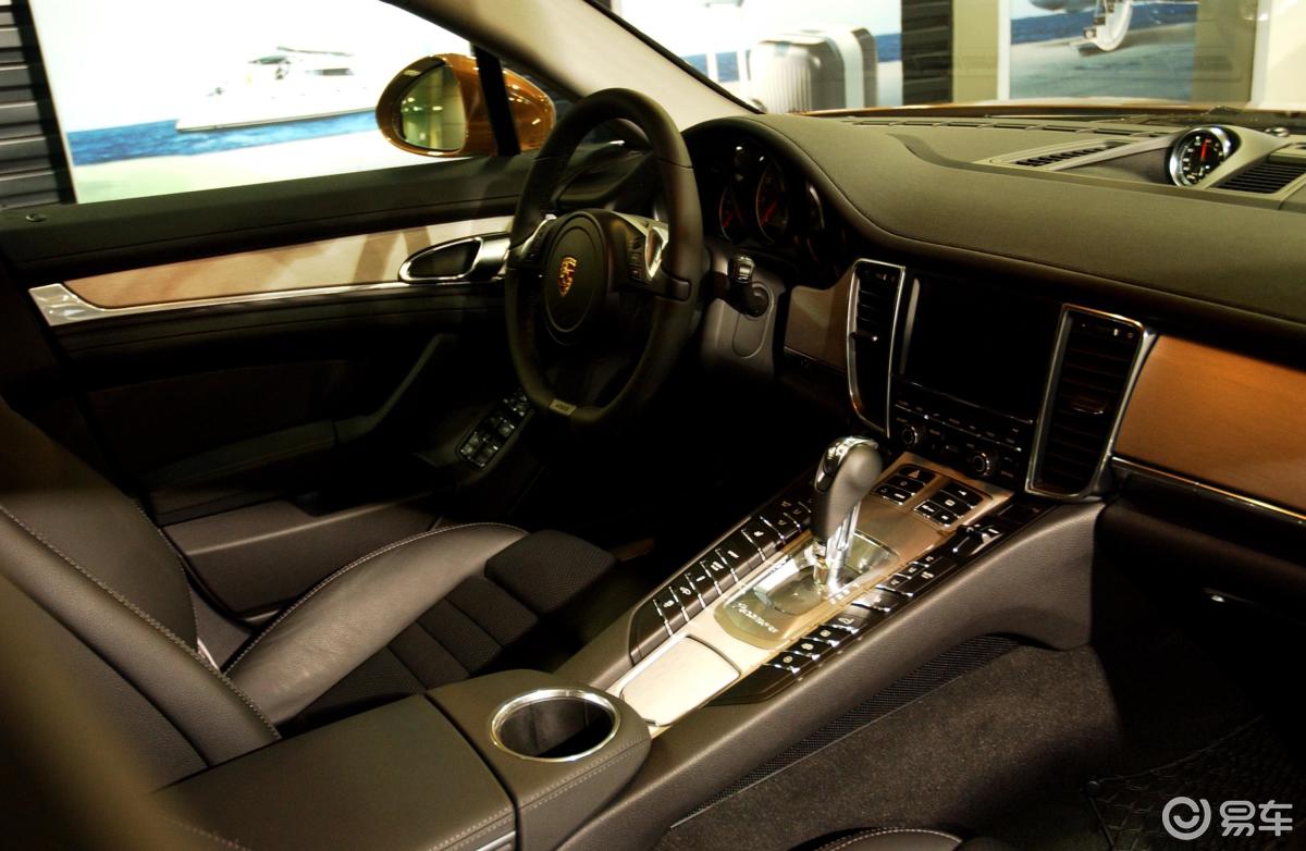 保时捷  panamera  2010款  2021款  2020款  2019款  2017款  2016款