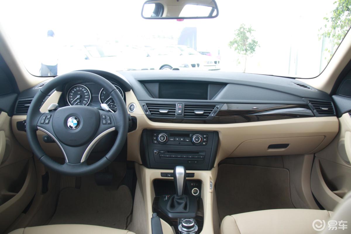 【宝马x12010款xdrive28i内饰汽车图片-汽车图片大全】-易车