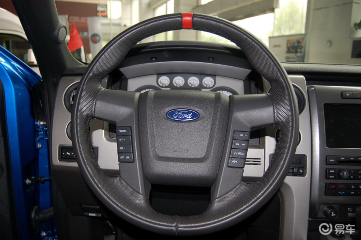 2011款 f系列 f-150 猛禽 6.2l 方向盘