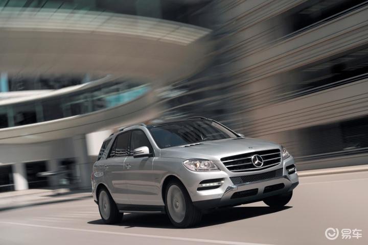 2012款奔驰ml官方图片