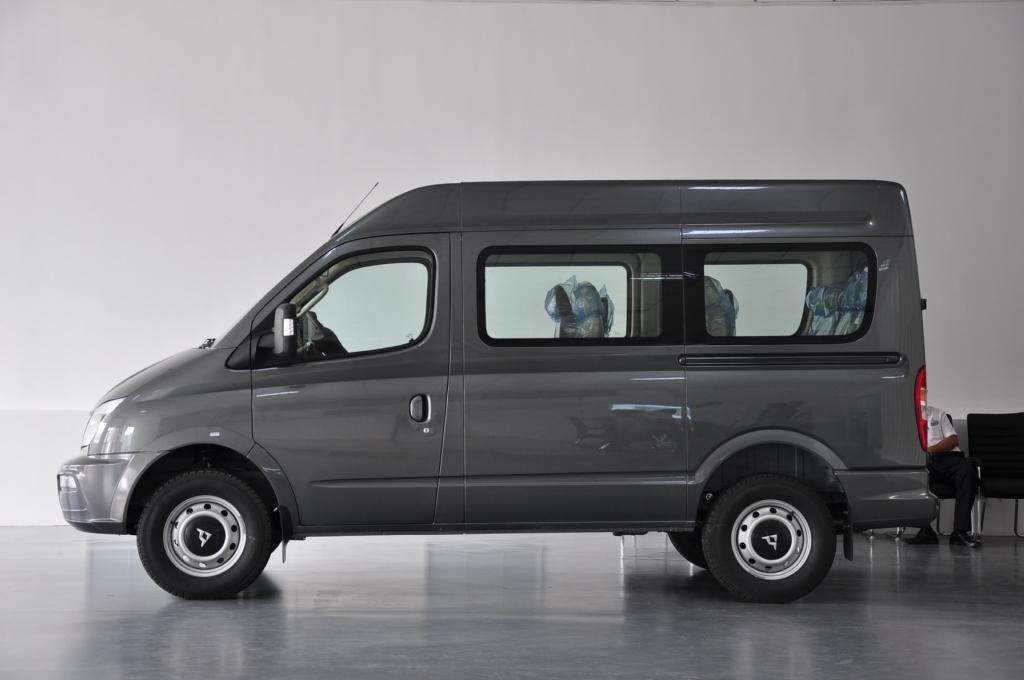 【maxus v80-外观图片正侧(车头向左)】-网通社internet info agency