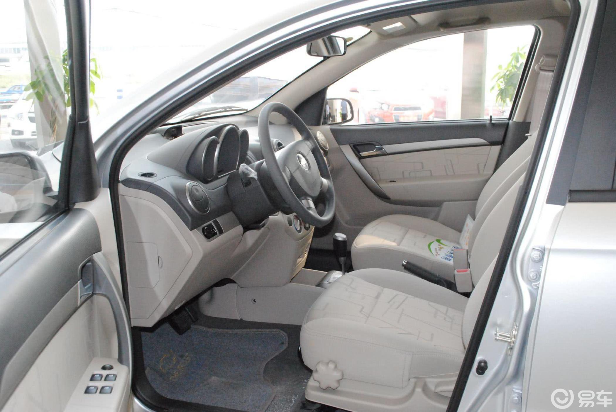 【乐风2010款1.4 at 风尚版空间汽车图片-汽车图片大全】-易车