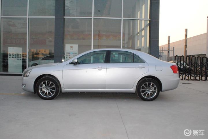 2011款 帝豪ec8 2.0l 手动型 舒适版