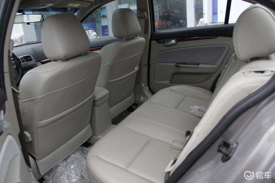 【长安cx30三厢2011款2.